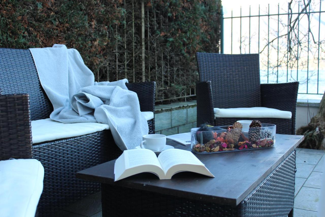 Romantic Dream On The Lake Apartment เลซเซโน ภายนอก รูปภาพ